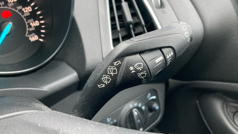 Ford Kuga 2.0 TDCi Titanium Edition 5dr 2WD Diesel Estate